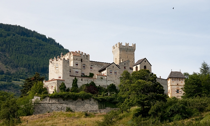 Castel Coira